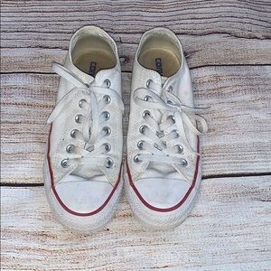 White low top converse